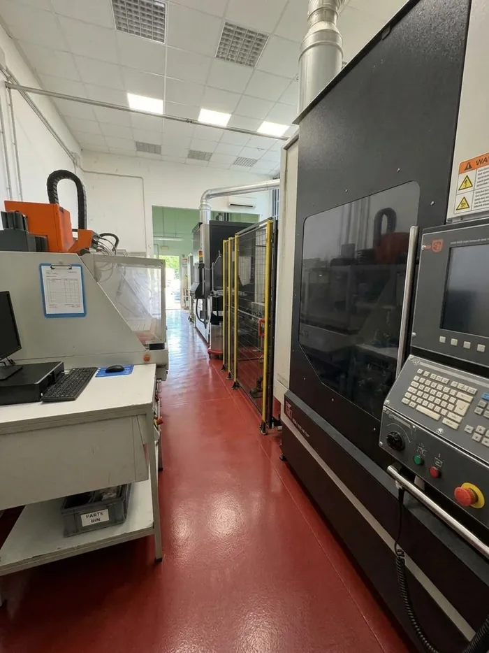 CNC-Bearbeitungszentren mit automatischen Ladern bei Oltremodo