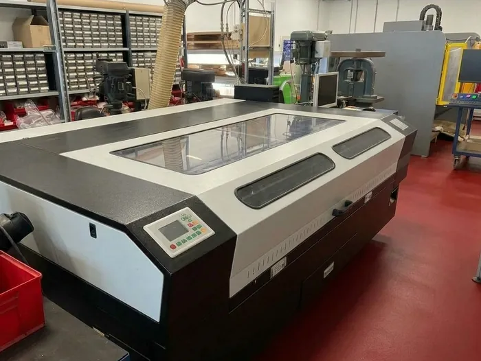 CO2-Laser für organische Materialien